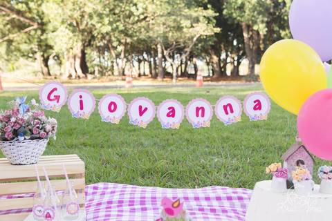 Giovanna smash the cake museu vivo da memoria candanga muito sorriso jardim'