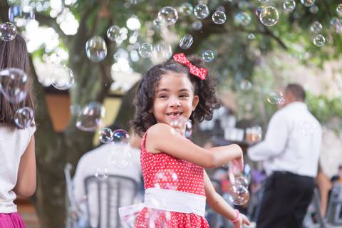 festa de brinquedos antigos  brasilia df bola de sabão'