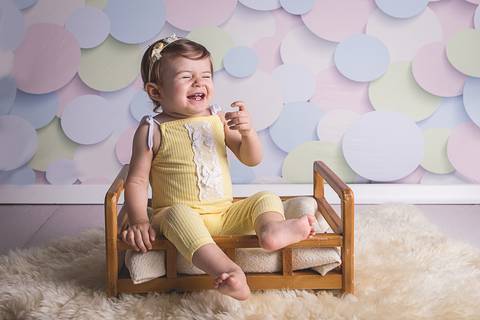 acompanhamento bebe baby book primeiro ano milestones gabriela brasilia df sorrindo cama quartinho gargalhada '