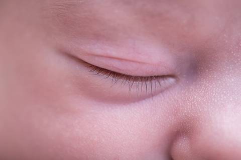 bebe recém nascido newborn book preço valor brasília df  arco-iris rainbow baby bebe tempestade felicidade macro detalhes olhos cílios'