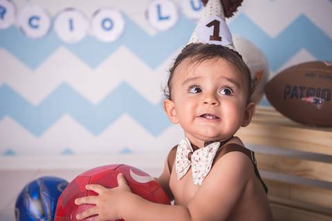 smash the cake book 1 ano bolo esmagar placa de um ano tema bola tenis basquete futebol americano futsal tenis bebe sorrindo'