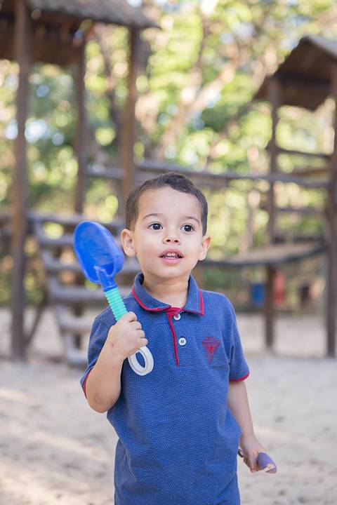 parquinho de areia gabriel com pai baldinho por do sol escorregador  pá pazinha de areia'