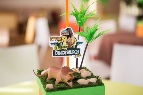 lua nova art e foto leticia amaral franco fotografia mundo dos dinossauros entrada centro de mesa'