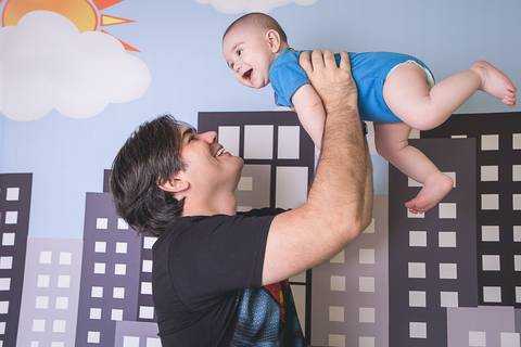 fotografo fotógrafo fotógrafa fotografa bebe brasília brasilia acompanhamento 6 meses super herois heróis cidade super homem homem aranha homem de ferro hulk thor mulher maravilha batman'