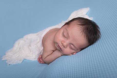 fotografo fotógrafo fotógrafa fotografa newborn new born recem nascido brasilia df em casa ensaio na sua menino pose taco azul'
