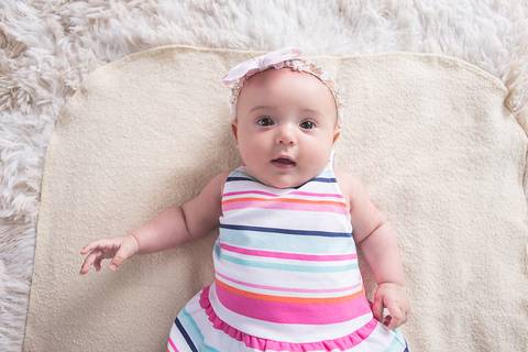 fotografo fotógrafo fotógrafa fotografa bebe acompanhamento brasilia df em casa ensaio na sua 4 meses'