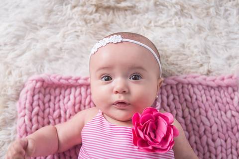 fotografo fotógrafo fotógrafa fotografa bebe acompanhamento brasilia df em casa ensaio na sua 4 meses'