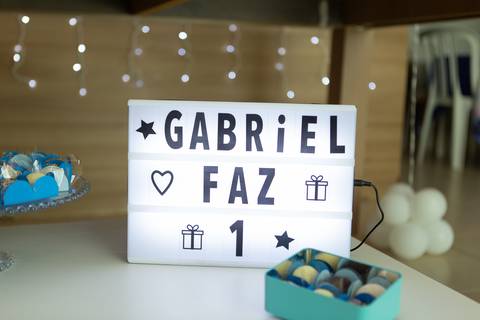 fotografo fotógrafo fotógrafa fotografa brasília brasilia evento festa infantil festa de criança em casa decoração mais bonita pequeno principe bolo mesa  vela decoração decoracao quadro luminoso'