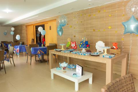 fotografo fotógrafo fotógrafa fotografa brasília brasilia evento festa infantil festa de criança em casa decoração mais bonita pequeno principe bolo mesa  vela decoração decoracao'