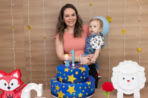 fotografo fotógrafo fotógrafa fotografa brasília brasilia evento festa infantil festa de criança em casa decoração mais bonita pequeno principe bolo mesa  vela decoração decoracao familia família'