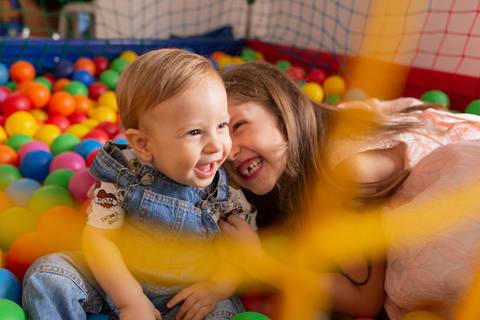 fotografo fotógrafo fotógrafa fotografa brasília brasilia evento festa infantil festa de criança em casa decoração mais bonita pequeno principe bolo mesa  vela decoração decoracao familia família'