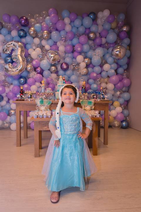 festa infantil 03 anos decoração brasilia brasilia df distrito federal book fotografo fotógrafa fotografa fotografia melhor leticia franco letícia lua nova art arte foto frozen ana elsa bolo mesa gemeas gêmeas irmãs irmas'