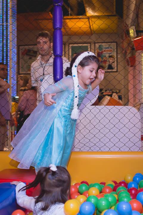 festa infantil 03 anos decoração brasilia brasilia df distrito federal book fotografo fotógrafa fotografa fotografia melhor leticia franco letícia lua nova art arte foto frozen ana elsa bolo mesa gemeas gêmeas irmãs irmas'