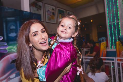 festa infantil 03 anos decoração brasilia brasilia df distrito federal book fotografo fotógrafa fotografa fotografia melhor leticia franco letícia lua nova art arte foto frozen ana elsa bolo mesa gemeas gêmeas irmãs irmas'