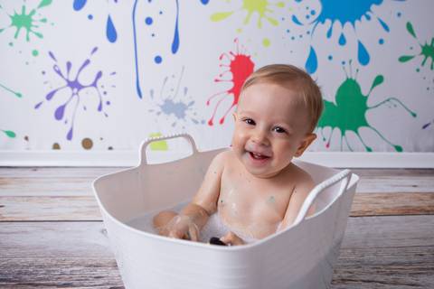 baby bebe brasília brasilia df distrito federal book fotografo fotógrafa fotografa acompanhamento fotografia 12 meses trimestral 1 ano melhor leticia franco letícia lua nova art arte foto smash the cake ensaio com bolo esmagando menino azul cinza splash'