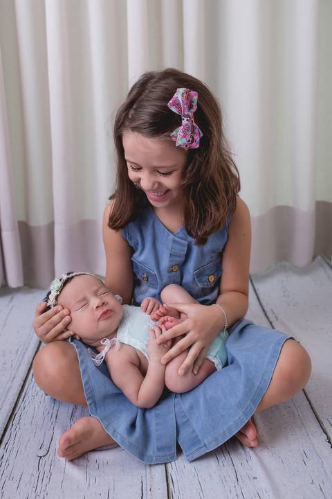 brasília df distrito federal recém nascido baby bebe bebê reborn wrap enrolado rainbow arco iris arco-iris pais familia mae pai irma'