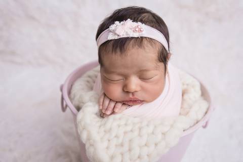 newborn adhara ayla fotografa fotografo fotógrafa brasilia brasília df distrito federal recém nascido baby bebe bebê reborn wrap enrolado gêmeas gêmeos twins saco de batata'