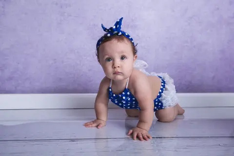 baby bebê bebe família familia brasília brasilia df distrito federal book fotografo fotógrafa fotografa acompanhamento fotografia 9 meses trimestral octogonal melhor leticia franco letícia lua nova art arte foto lilás com rosa azul verde berço arco iris'