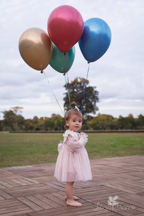 fotografia 12 meses trimestral 1 ano melhor leticia franco letícia lua nova art arte foto smash the cake ensaio com bolo esmagando menina família'