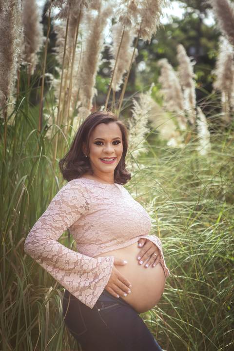 ensaio gestante mamãe lugar dos sonhos jardim botanico bebê recém nascido newborn brasilia fotografa fotografo otógrafa brasília df distrito federal baby bebe reborn df distrito federal book melhor leticia franco letícia lua nova art arte foto jeans'