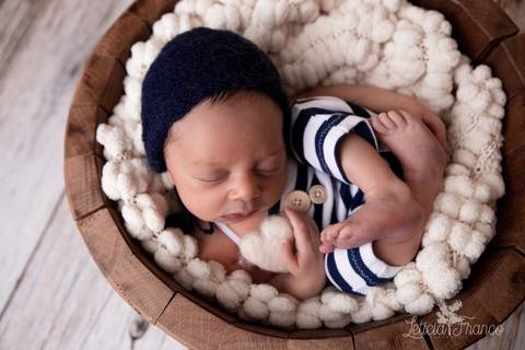 bebê recém nascido newborn brasilia fotografa fotografo fotógrafa brasília df distrito federal baby bebe reborn book melhor leticia franco letícia lua nova art arte foto wrap enrolado '