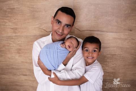 bebê recém nascido newborn brasilia fotografa fotografo fotógrafa brasília df distrito federal baby bebe reborn book melhor leticia franco letícia lua nova art arte foto wrap enrolado '