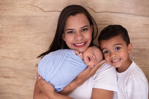 bebê recém nascido newborn brasilia fotografa fotografo fotógrafa brasília df distrito federal baby bebe reborn book melhor leticia franco letícia lua nova art arte foto wrap enrolado '