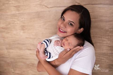 bebê recém nascido newborn brasilia fotografa fotografo fotógrafa brasília df distrito federal baby bebe reborn book melhor leticia franco letícia lua nova art arte foto wrap enrolado '