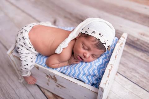 bebê recém nascido newborn brasilia fotografa fotografo fotógrafa brasília df distrito federal baby bebe reborn book melhor leticia franco letícia lua nova art arte foto wrap enrolado '