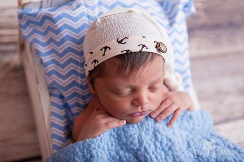 bebê recém nascido newborn brasilia fotografa fotografo fotógrafa brasília df distrito federal baby bebe reborn book melhor leticia franco letícia lua nova art arte foto wrap enrolado '