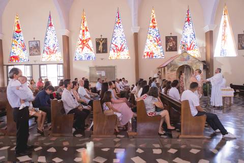 batizado brasilia df nossa senhora de fatima asa sul batismo benção irmãos bebe criança distrito federal book fotografo fotografa fotografia leticia franco lua nova art e arte foto registrado pela fotógrafa Letícia Leticia Franco em brasília brasilia df'