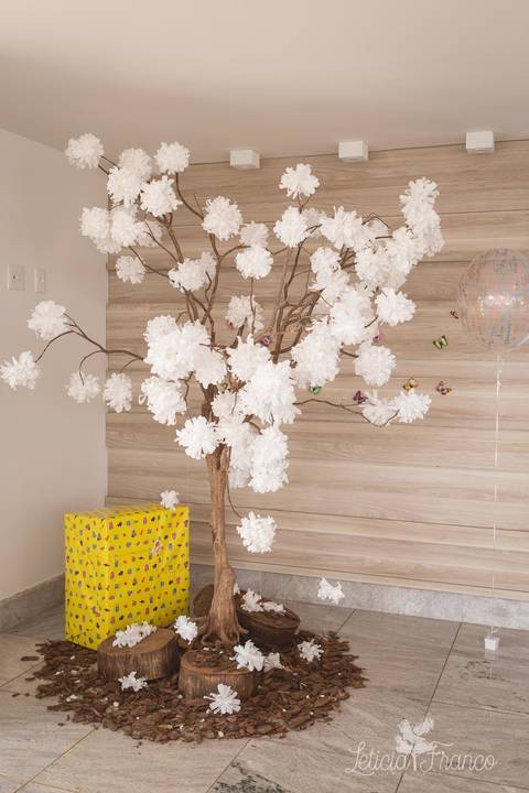  jardim da elena ipes realizado pela fotografa especializada Letícia Franco em Brasília DF festa aniversário de 1 ano primeiro'