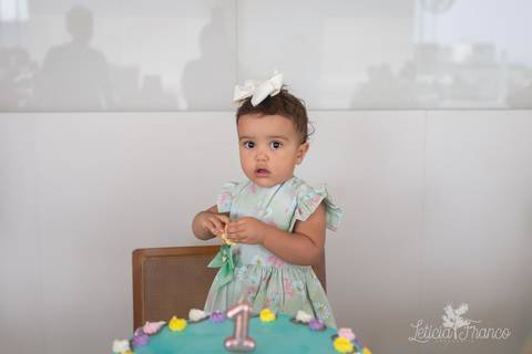 jardim da elena ipes realizado pela fotografa especializada Letícia Franco em Brasília DF festa aniversário de 1 ano primeiro aniversariante'