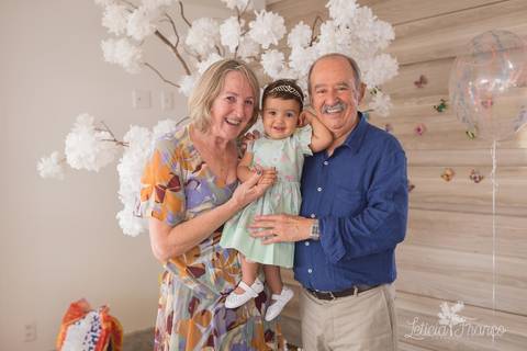 jardim da elena ipes realizado pela fotografa especializada Letícia Franco em Brasília DF festa aniversário de 1 ano primeiro aniversariante'