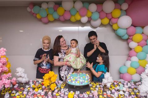 jardim da elena ipes realizado pela fotografa especializada Letícia Franco em Brasília DF festa aniversário de 1 ano primeiro aniversariante'