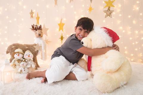 ensaio de natal 2019 casa do papai noel quarto sala estrelas o mais lindo bonito de brasilia feito pela fotografa leticia franco infantil bebe criança adultos adulto adolescente df jardim botanico divertido diversão brincando brincadeiras amigo urso ursão'