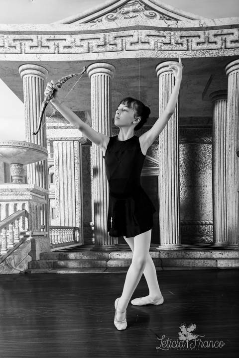 Regina corvello bailarinas fotografadas pela fotografa Letícia Franco no Lago SUl em Brasília DF'