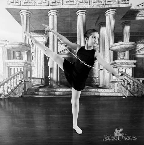 Regina corvello bailarinas fotografadas pela fotografa Letícia Franco no Lago SUl em Brasília DF'
