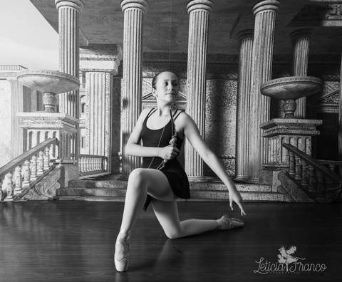 Regina corvello bailarinas fotografadas pela fotografa Letícia Franco no Lago SUl em Brasília DF'