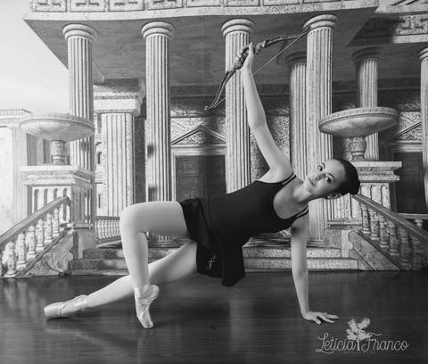 Regina corvello bailarinas fotografadas pela fotografa Letícia Franco no Lago SUl em Brasília DF'