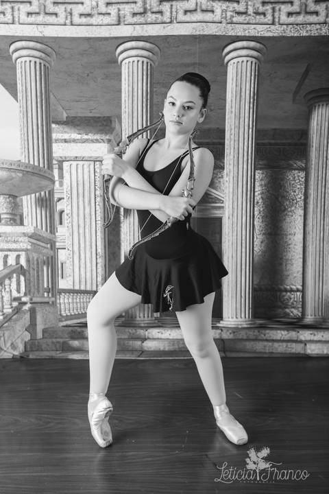 Regina corvello bailarinas fotografadas pela fotografa Letícia Franco no Lago SUl em Brasília DF'