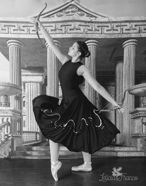 Regina corvello bailarinas fotografadas pela fotografa Letícia Franco no Lago SUl em Brasília DF'