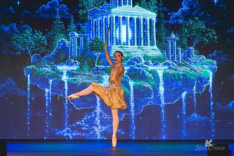 Regina corvello bailarinas fotografadas pela fotografa Letícia Franco no Lago SUl em Brasília DF teatro oi espetaculo Sylvia'