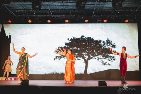 Regina corvello bailarinas fotografadas pela fotografa Letícia Franco no Lago SUl em Brasília DF teatro oi espetaculo Sylvia'