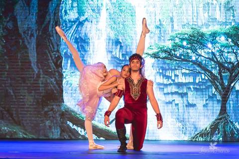 Regina corvello bailarinas fotografadas pela fotografa Letícia Franco no Lago SUl em Brasília DF teatro oi espetaculo Sylvia'