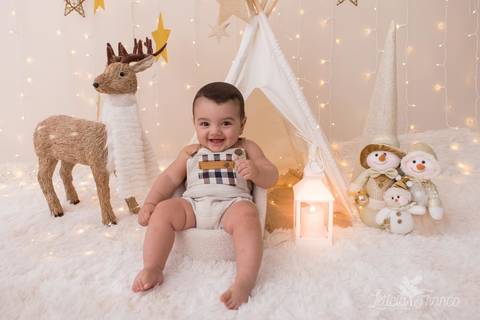 ensaio de natal em brasilia lago sul jardim botanico 2019 estrelas ensaio clean bebe sorriso fotografado pela fotografa leticia franco especializada'