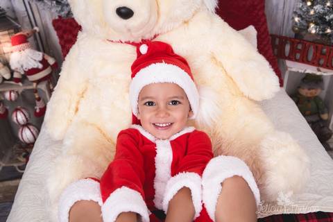 ensaio de natal em brasilia lago sul jardim botanico 2019 estrelas ensaio clean bebe sorriso fotografado pela fotografa leticia franco especializada'