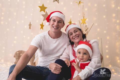 ensaio de natal em brasilia lago sul jardim botanico 2019 estrelas ensaio clean bebe sorriso fotografado pela fotografa leticia franco especializada'