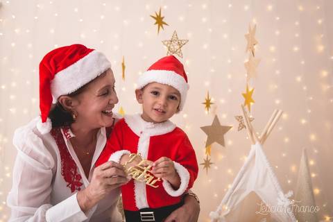 ensaio de natal em brasilia lago sul jardim botanico 2019 estrelas ensaio clean bebe sorriso fotografado pela fotografa leticia franco especializada'