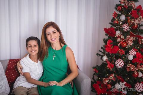 ensaio de natal em brasilia lago sul jardim botanico 2019 estrelas ensaio clean bebe sorriso fotografado pela fotografa leticia franco especializada quarto do papai noel pijama carter1s carters gemeas twins'